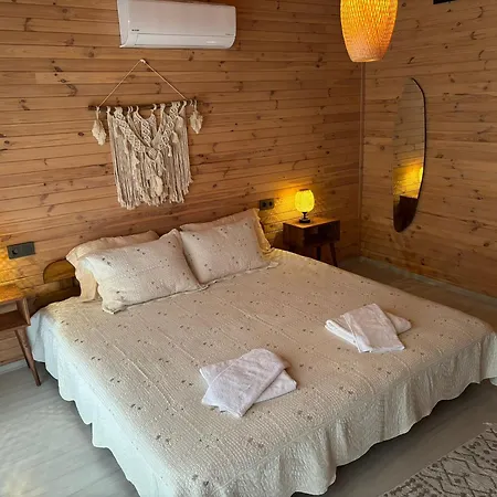 Дом отдыха Wooden Stage Homes *