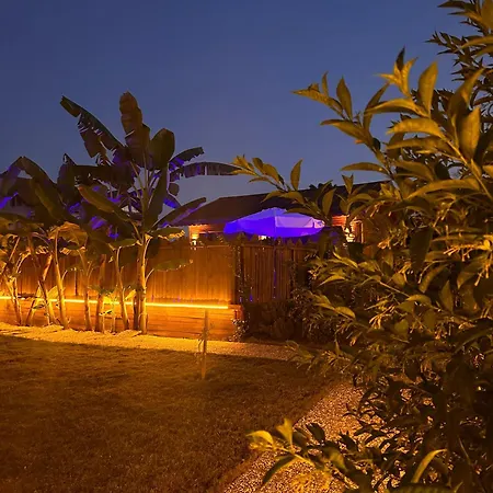 Wooden Stage Homes Дом отдыха