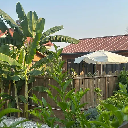 Wooden Stage Homes Дом отдыха *