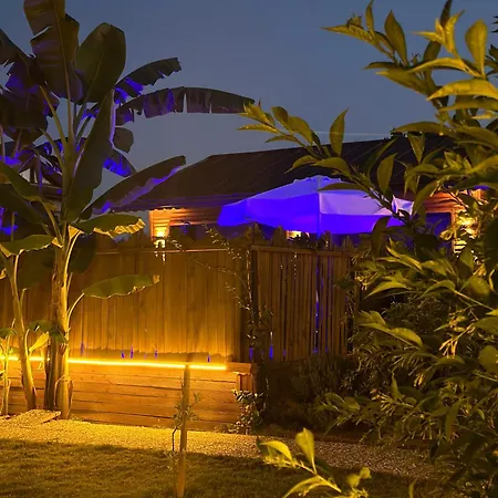 Дом отдыха Wooden Stage Homes *