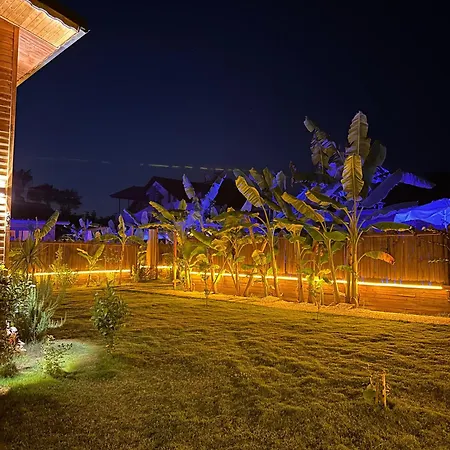 Дом отдыха Wooden Stage Homes *